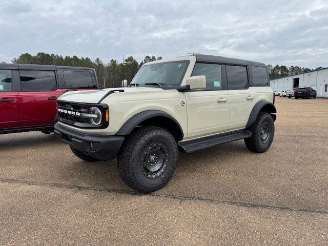 2025 Ford Bronco Outer Banks®