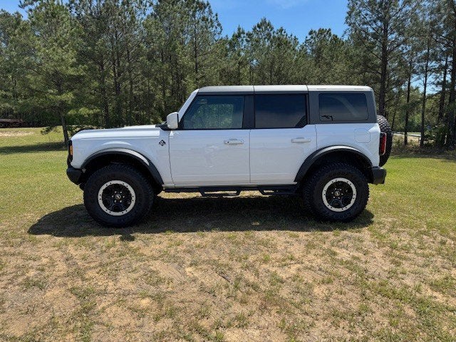 2024 Ford Bronco Outer Banks